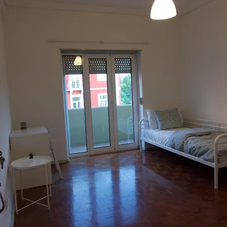 Key Hub - 6-10 Lisbon
