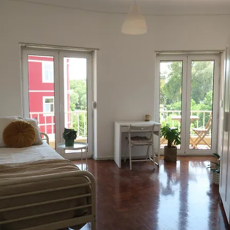 Key Hub - 6-10 Lisbon