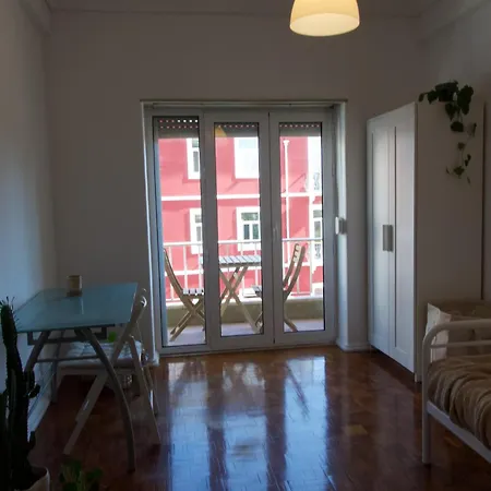 Key Hub - 6-10 Homestay